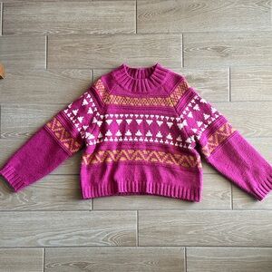 Universal Thread Pink, Gold, and White Patterned Women's Sweater